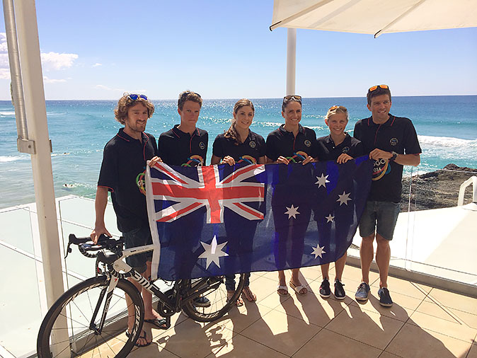 2014-Com-Games-Triathlon-Team-L-R-Dan-Wilson-Ryan-Bailie-Ashleigh-Gentle-Emma-Moffatt-Emma-Jackson-Aaron-Royle