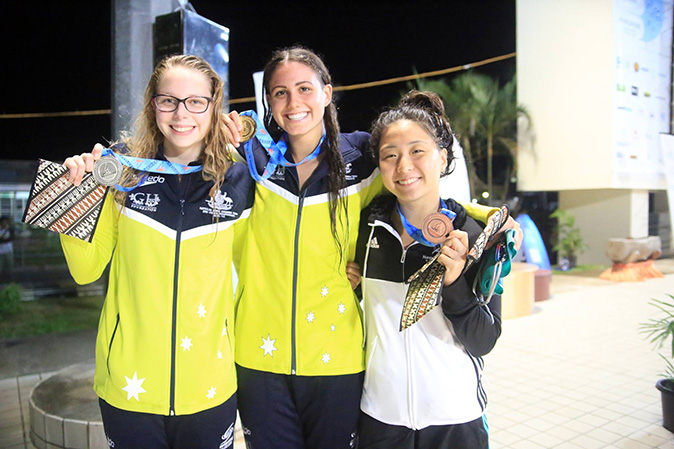Acacia-Wildin-Snedden-with-Bec-Cross-and-Yeonsu-Lee-6-2016