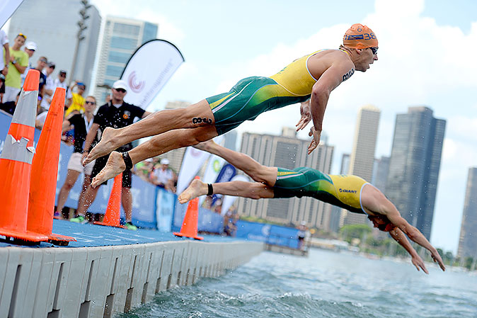 Sexton-on-the-fly-ITU-Chicargo-2014