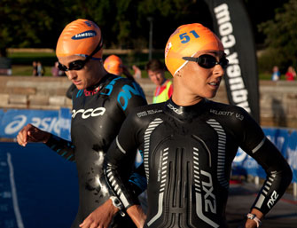Swim-time-in-Sydney_Emma-Moffatt-and-Emma-Snowsill-small.jpg