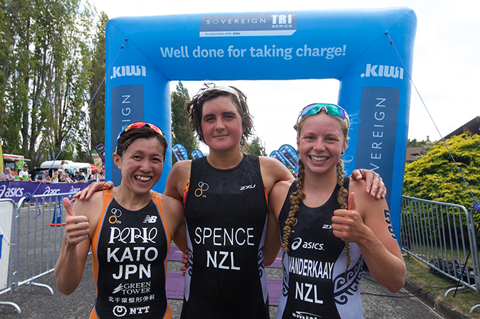 Womens-Podium