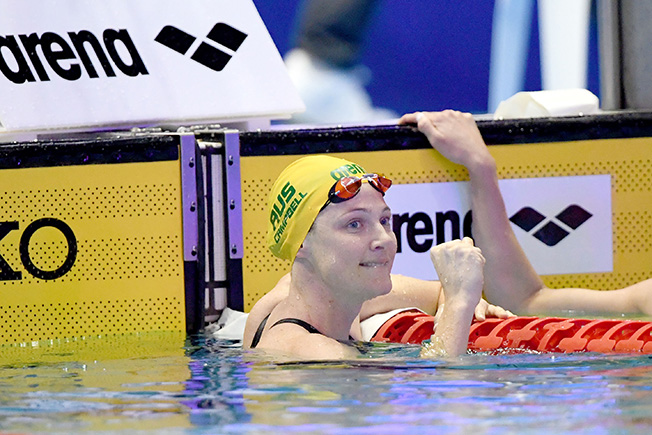 australian-swimming-2018-pan-pacs-cate-fist-pump