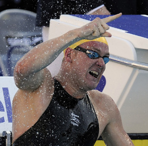 brenton rickard wr 100m breaststroke photo patrick kraemer.jpg