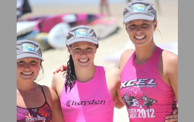 eliza-smith-chelsea-gillett-courtney_hancock-2013.jpg