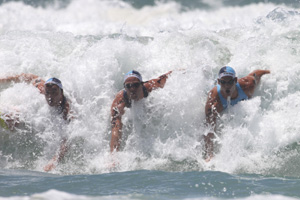 matt poole kendrick louis and wes berg swim leg photo harvie allison  .jpg