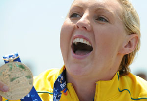 mel gorman all smiles after medal presentation photo patrick kraemer.jpg mel gorman all smiles after medal presentation photo patrick kraemer.jpg