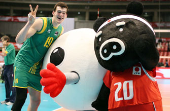 v-chn-edgar-and-mascot1.jpg